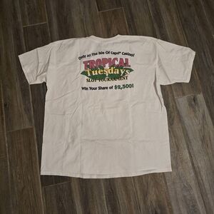 Vintage Y2K Isle Of Capri Casino And Hotel T Shirt